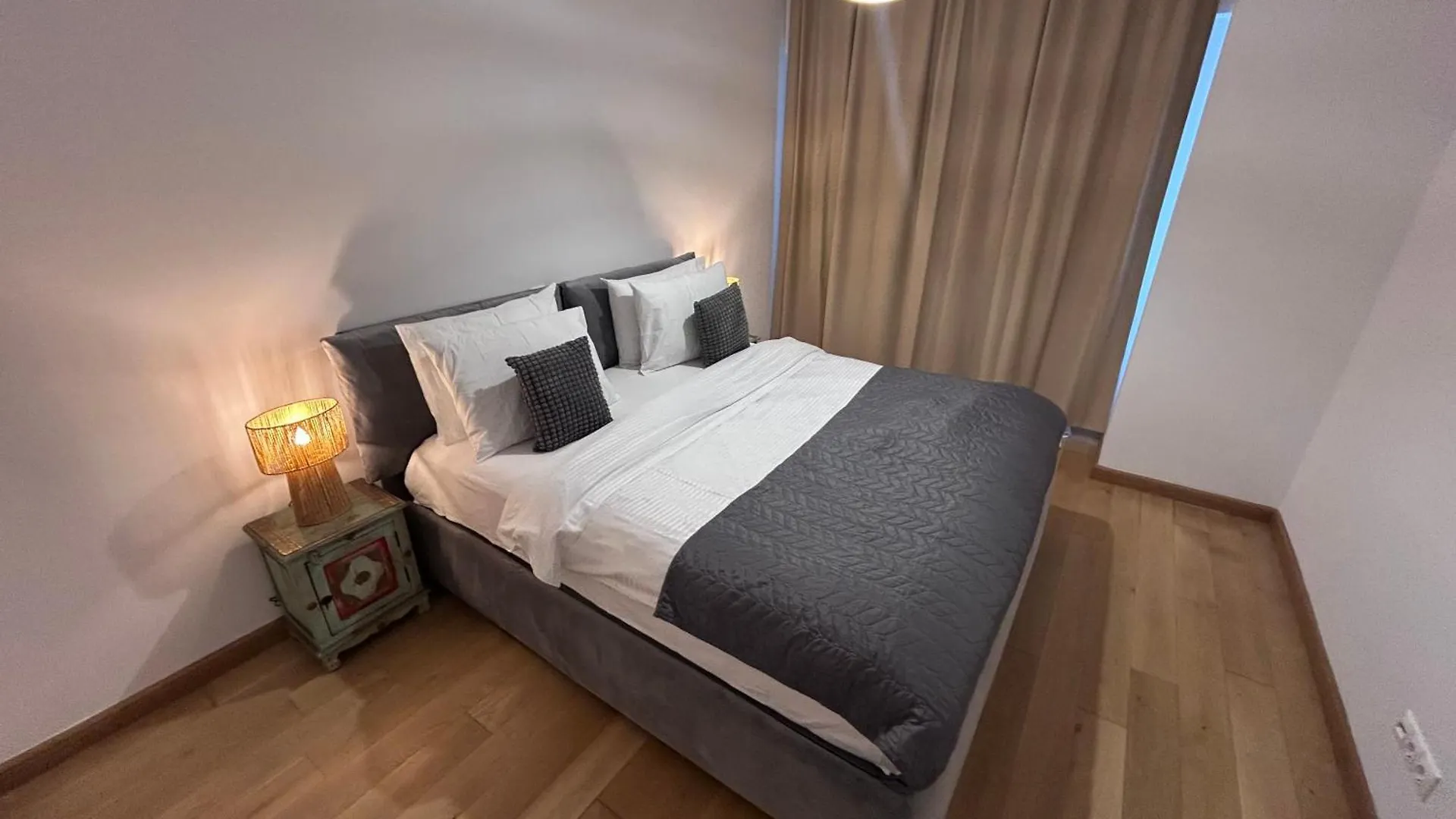 365 Apartments In Bucharest