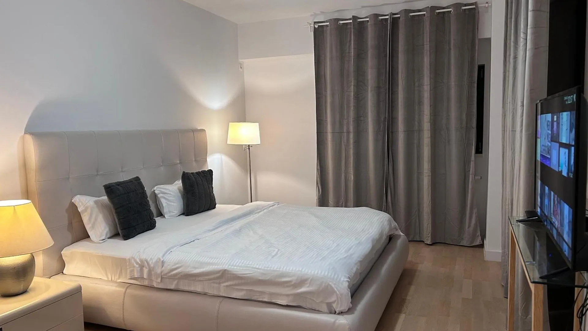 365 Apartments In בוקרשט רומניה